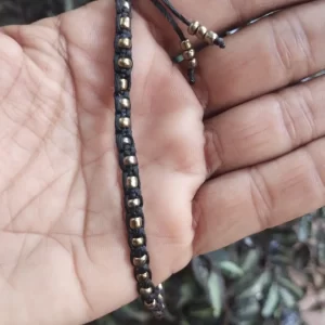 Macramé Anklet Black & Gold caterpillar