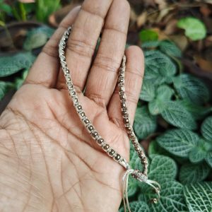 Macramé Anklet (Beige) Caterpillar pattern