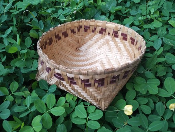 Bamboo basket with Maroon Malai border (9"x 3")