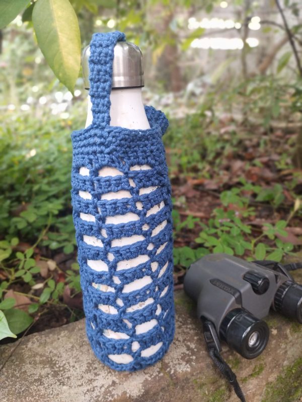 Crochet Waterbottle Sling - Deep blue