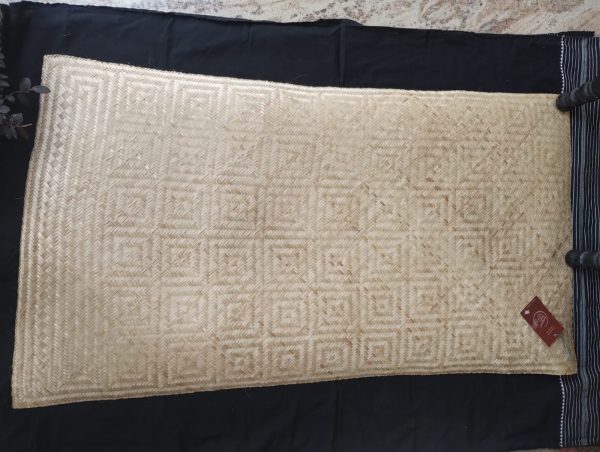 Kannadi Paaya Floor Mat (25"x46")