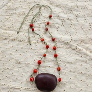 Seabean necklace with Manjadi