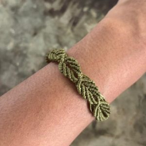 Macramé Leaf bracelet