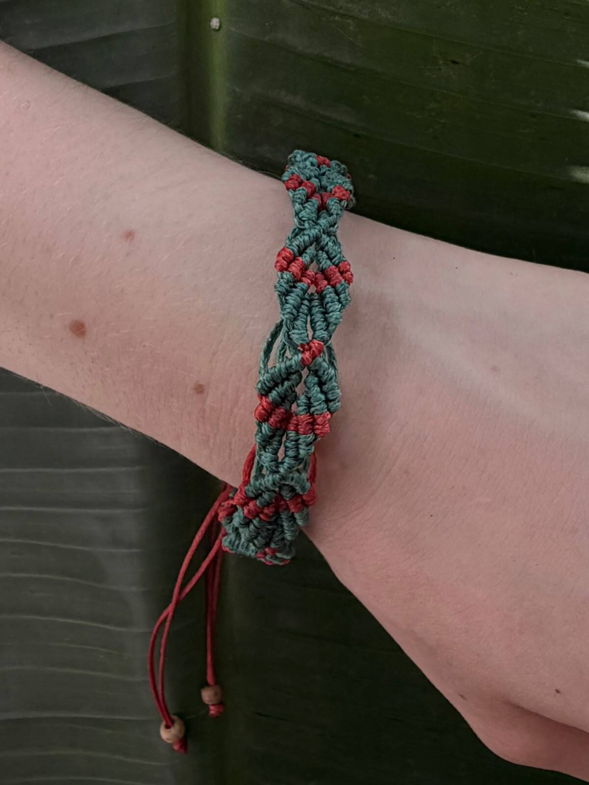 Macramé Leaf Bracelet (in 6 shades) - Image 7